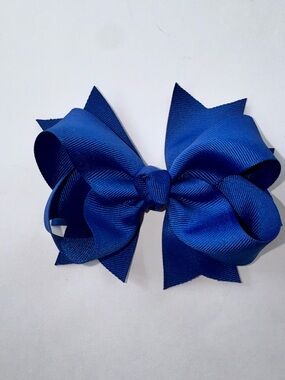 Solid Spike Bow